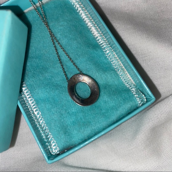 Tiffany oval pendant necklace - Picture 4 of 8